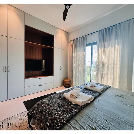 Maison D'ete Avec Vue Sur La En Saint-maxim פארק נופש