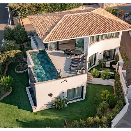 פארק נופש Maison D'ete Avec Vue Sur La En Saint-maxim *